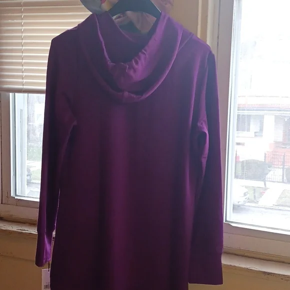 A Calvin Klein Casual Dress - Picture 8 of 8